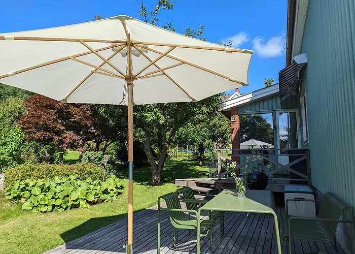 30-Tals Villa Med Naerhet Till Centrala Gbg